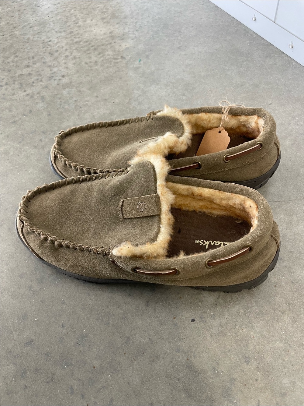 Clarks Olive/Tan Shearling-Lined Moccasin Slippers